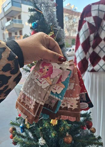 Kız Çocuk Renkli Desenli Çorap - Görsel 2