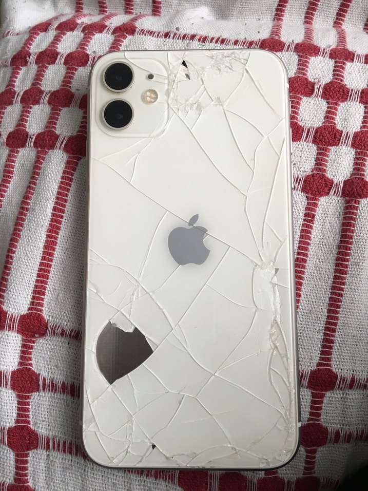 iPhone 11 64 GB YD - Görsel 3