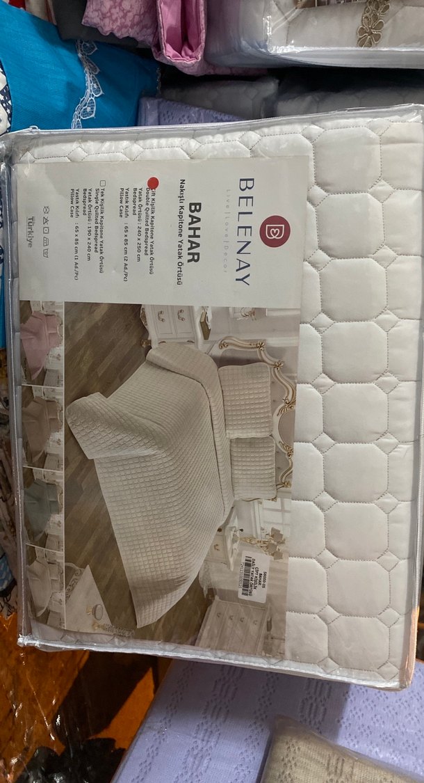 Gri Beyaz Düz Desen Yatak Örtüsü - Görsel 2