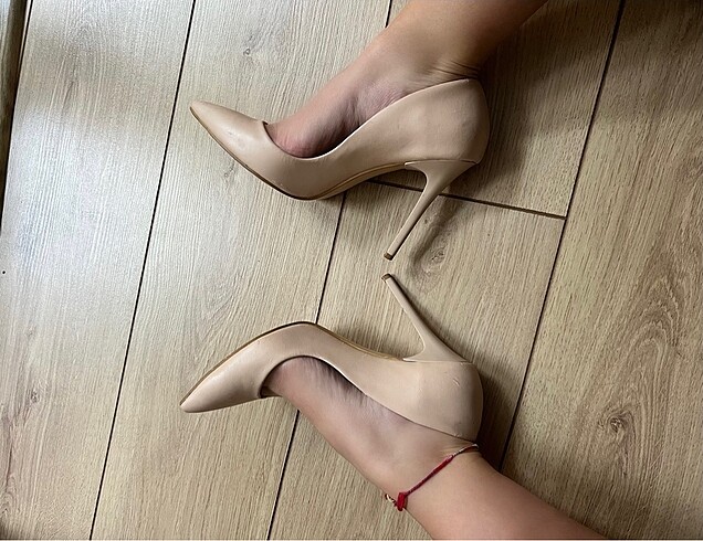 38 Beden Kullanılmış kirli topuklu ayakkabı stiletto