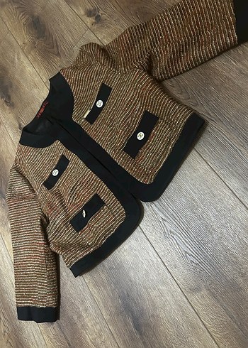 Şık resmi Düğmeli Mini Kadın Ceket - Görsel 2