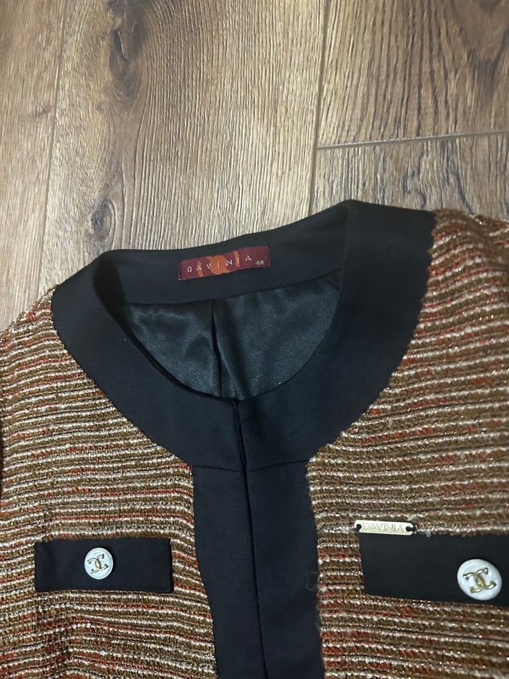 Şık resmi Düğmeli Mini Kadın Ceket - Görsel 3