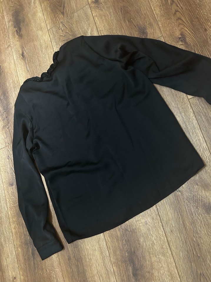 Koton boyundan bağlamalı Siyah Uzun Kollu Bluz - Görsel 4