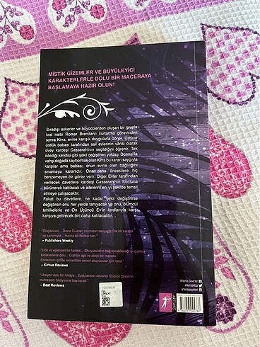 On üçüncü ev ( on iki ev serisi 2.kitap)
