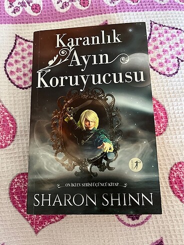 Karanlık ayın koruyucusu (on iki ev serisi 3.kitap)
