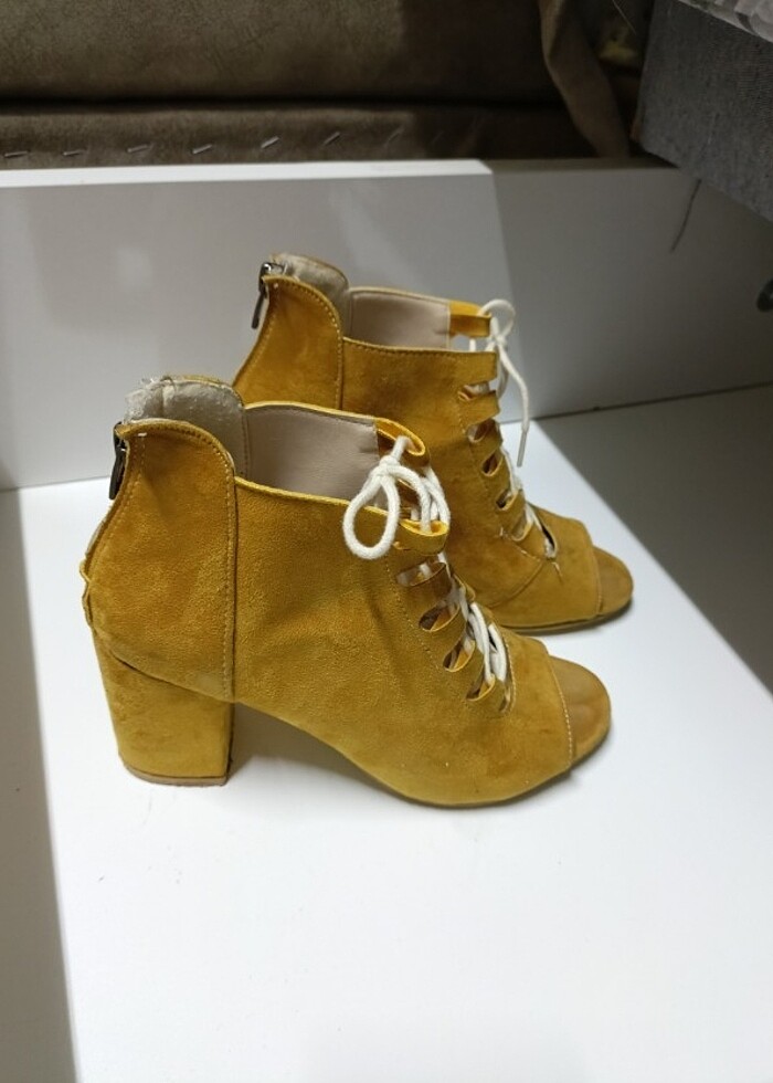 Topuklu ayakkabı - Görsel 2