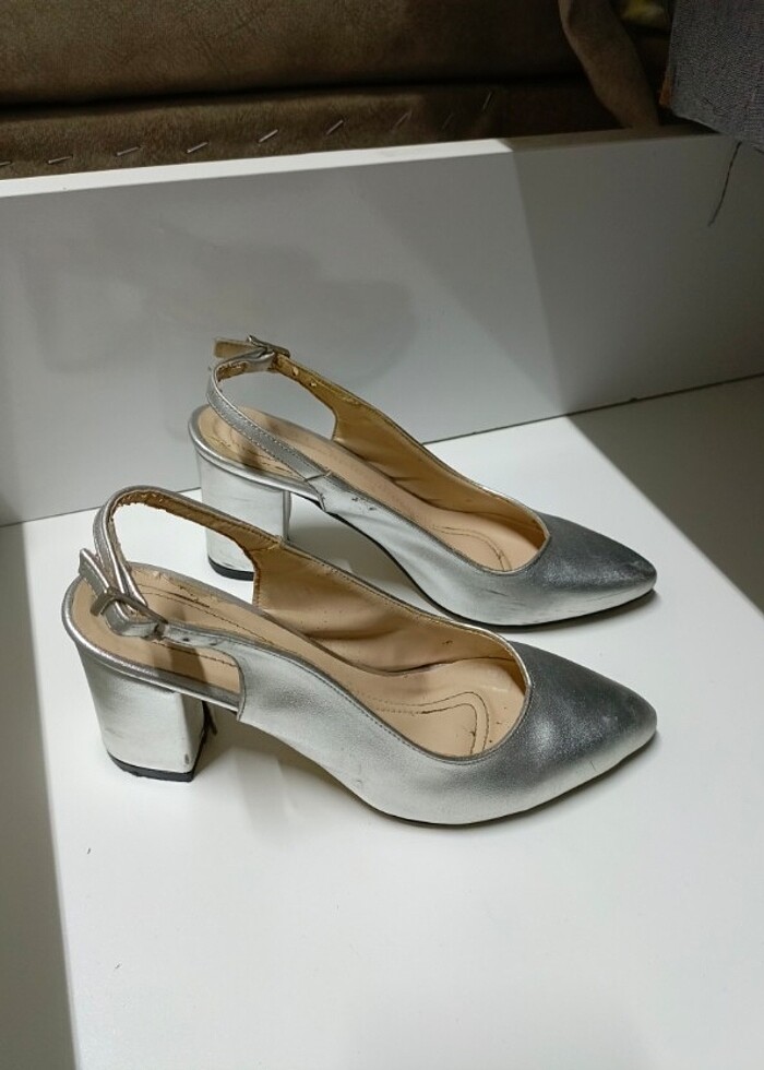 Topuklu ayakkabı - Görsel 4