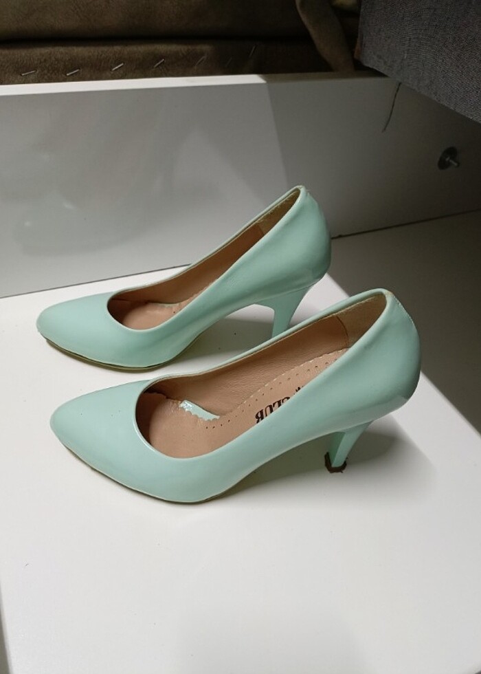 Topuklu ayakkabı - Görsel 2