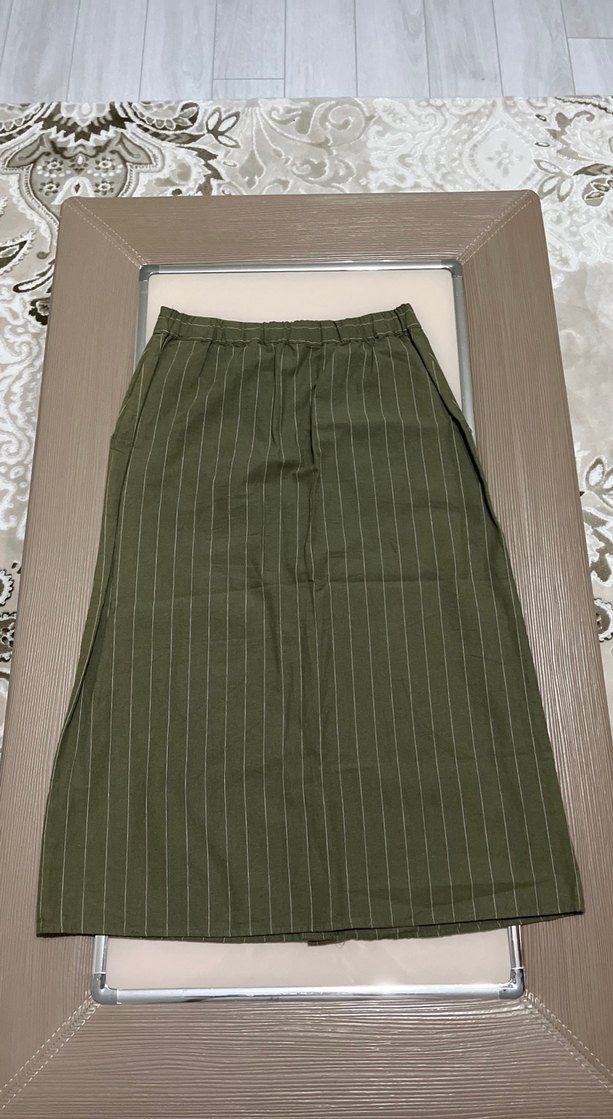 Düğmeli Haki Çizgili Uzun Kadın Etek - Görsel 2