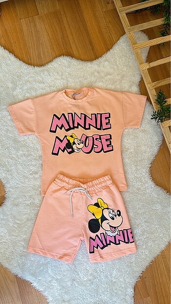Minnie Mouse Şortlu Takım