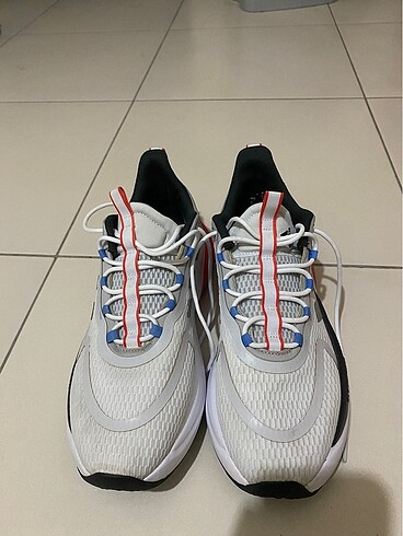 45 Beden Adidas alphabounce