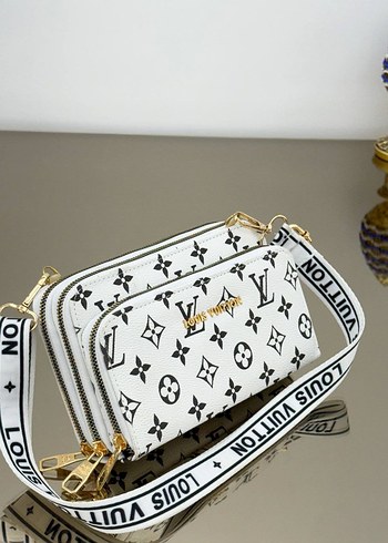  Beden siyah Renk Louis vuitton Çapraz Kolon Ölçüleri 20x12 cm