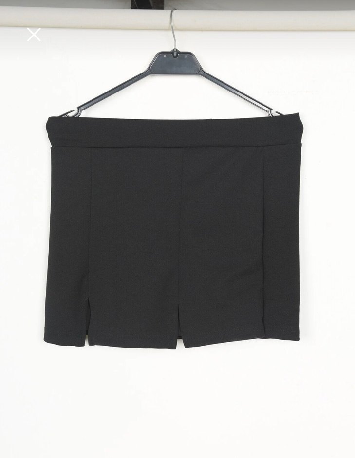 Siyah Şort Etek - Görsel 2