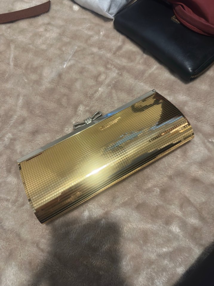 Parlak Altın Kareli Metal Kadın Clutch Çanta - Görsel 2