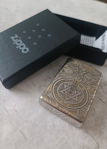  Zippo çakmak 