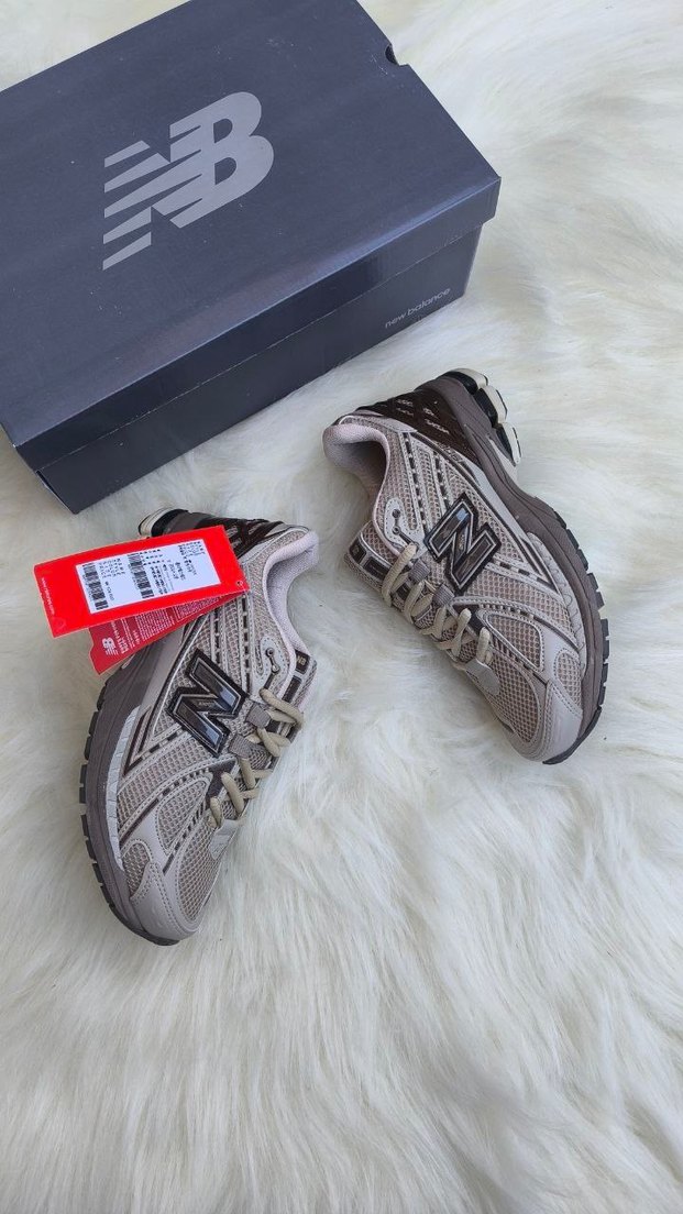 New Balance Bej Kadın Spor Ayakkabı - Görsel 2