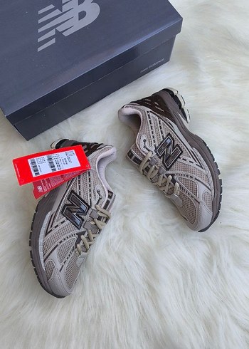 Bej New Balance Kadın Spor Ayakkabı - Görsel 2