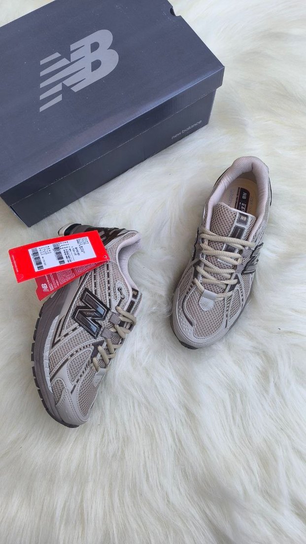 Bej New Balance Kadın Spor Ayakkabı - Görsel 3