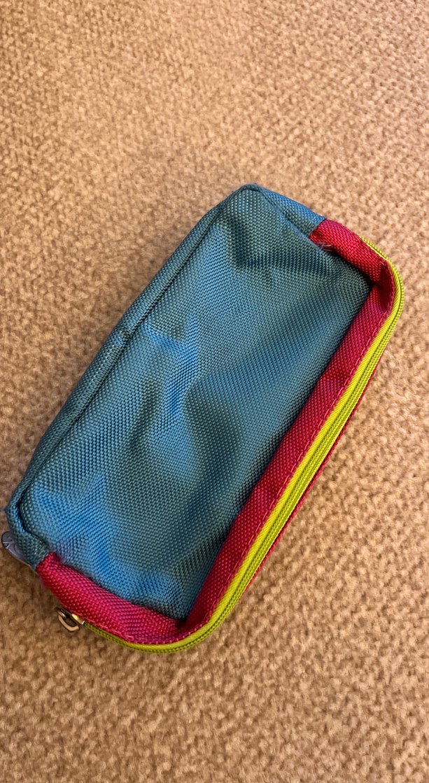 Benetton Fermuarlı Renkli Kalemlik - Görsel 2