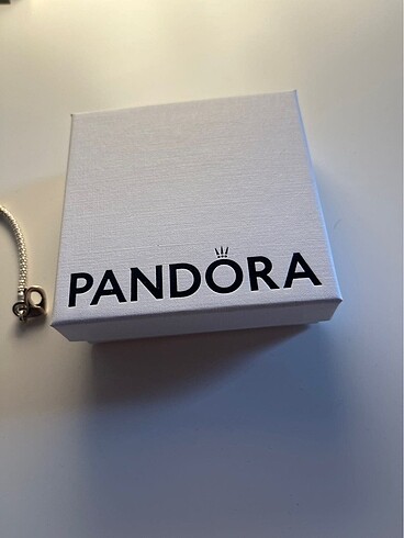 Pandora Pandora