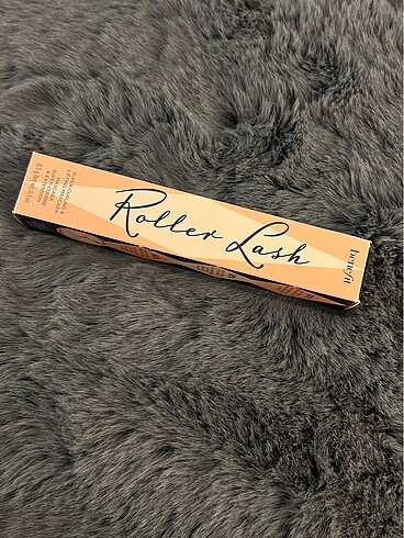Benefit Cosmetics Benefit Maskara Siyah