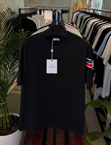 l/xl Beden MONCHLER TSHİRT