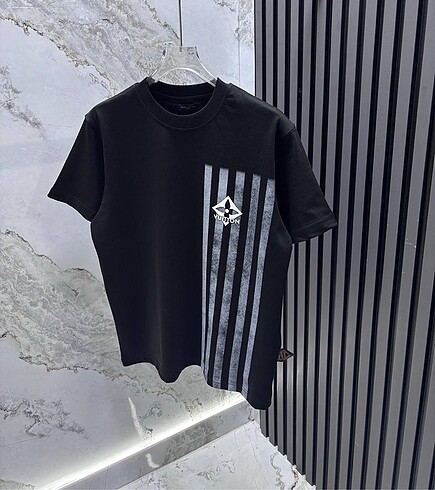 Louis Vuitton LOUİS VUİTTON TİŞÖRT