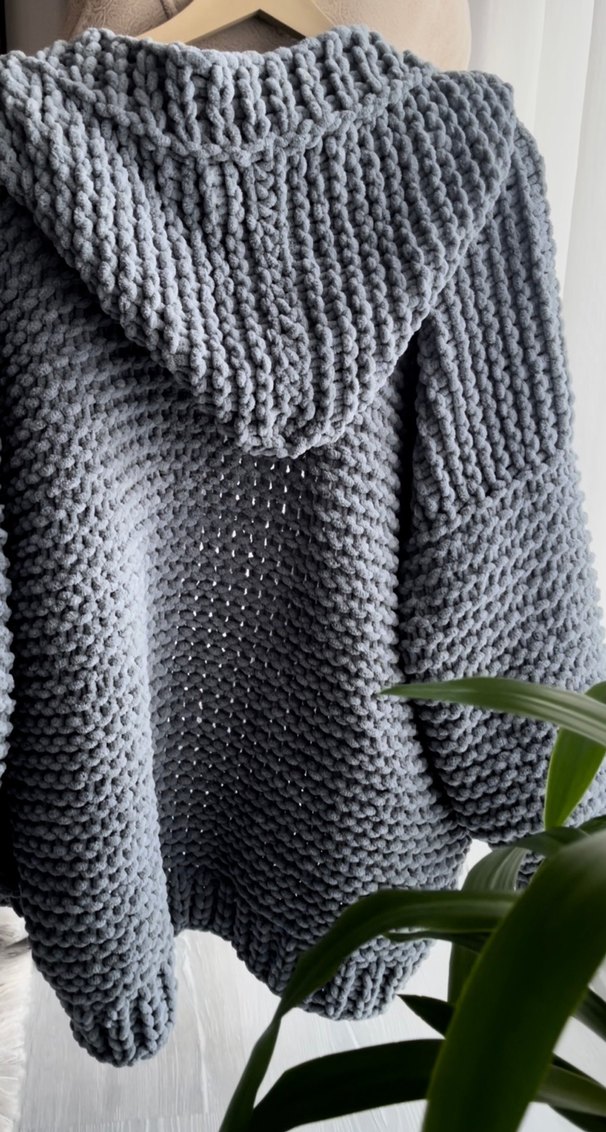 Gri Kapüşonlu Örgü erkek 
Hırka - Görsel 3