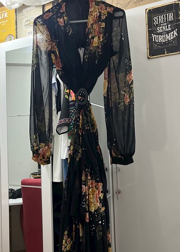 Siyah Çiçek Desenli Uzun Bohem Elbise - Görsel 2