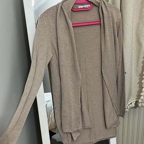 zara hirka