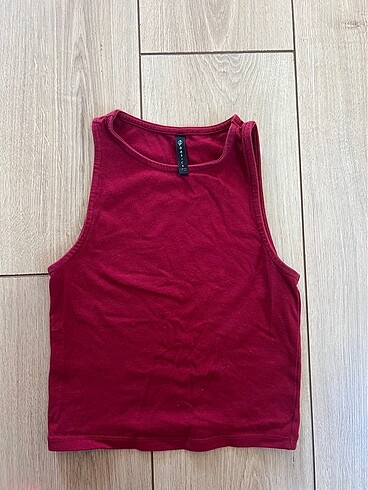 stradivarius bordo crop