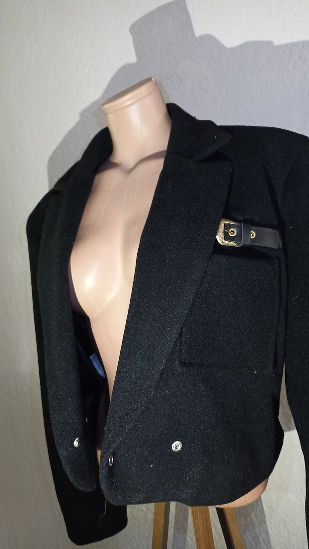 Kemer Detaylı Siyah Mini Kadın Blazer - Görsel 3