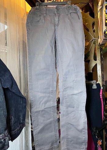 Gri Düğmeli Kız Kot Pantolon