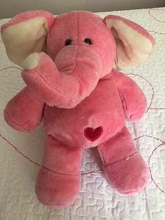 Uyku arkadaşı pembe fil
