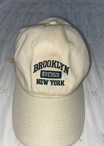 Diğer Bej Pamuklu Brooklyn Nakışlı Unisex Şapka