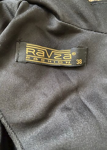 Zincir Detaylı İşlemeli Siyah Uzun Tesettür Elbise - Görsel 2