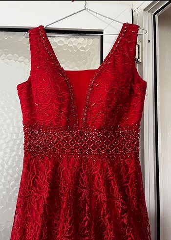 Kırmızı Uzun Dantel V Yaka Abiye Elbise - Görsel 2