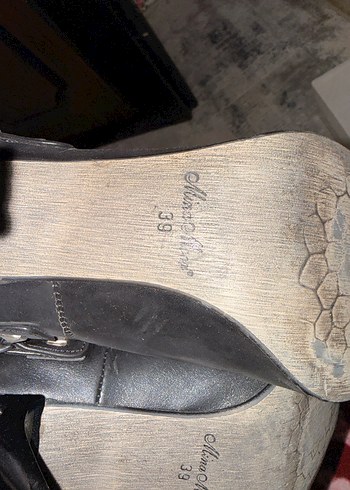 Siyah Tokalı Topuklu Stiletto - Görsel 4