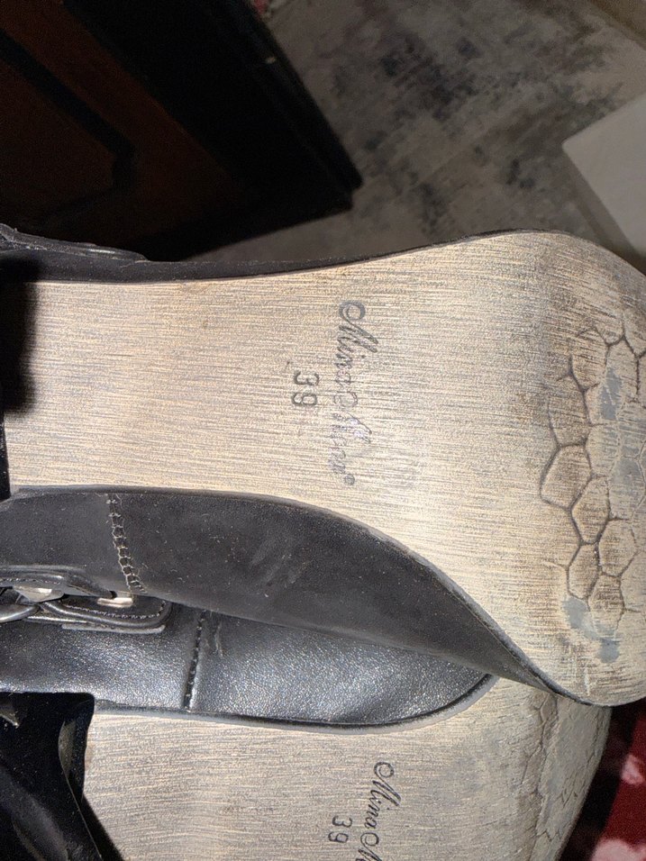 Siyah Tokalı Topuklu Stiletto - Görsel 4