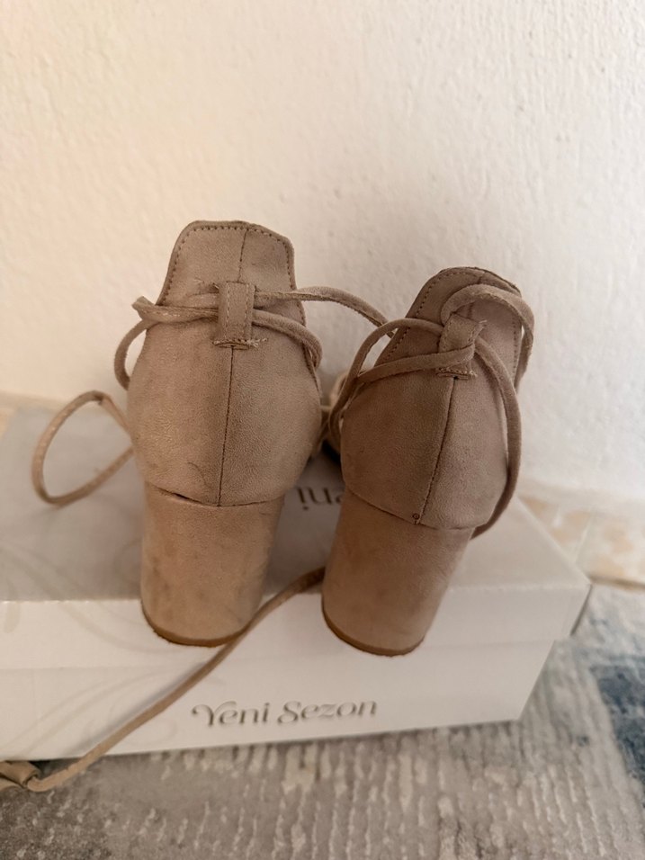 Bej Süet Kadın Topuklu Ayakkabı - Görsel 3