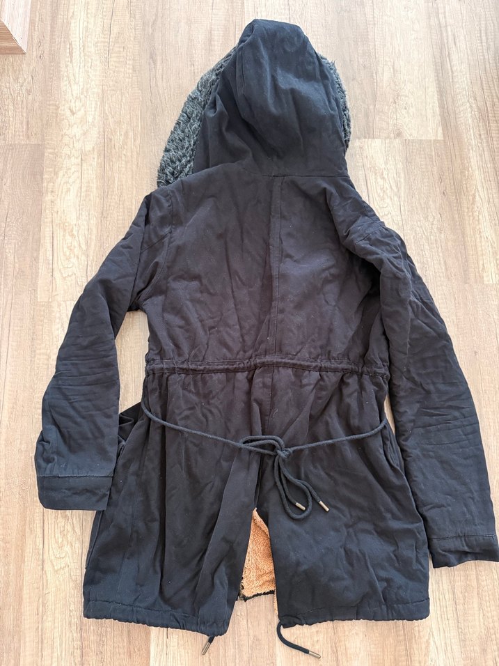 Kadın Siyah Midi Kışlık Mont Kürklü Kapüşonlu - Görsel 2