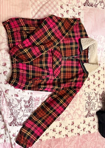 Pembe Ekose Fermuarlı Kadın Mont Kazak - Görsel 2