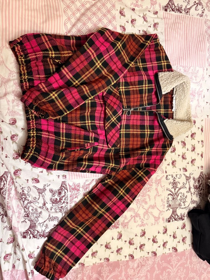 Pembe Ekose Fermuarlı Kadın Mont Kazak - Görsel 2