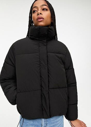 Pull and Bear Mont