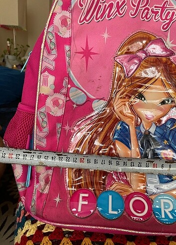 Winx ilkokul cantasi - Görsel 8