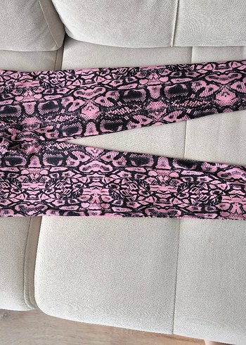 10 Yaş Beden pembe Renk Pembe Yılan Desenli Dantelli Spor Tayt alt üst takım