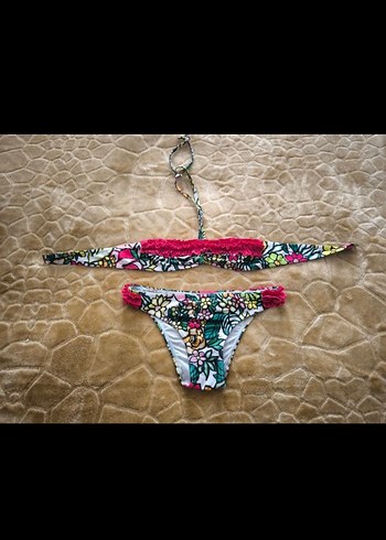 Defacto 2 adet kız çocuk bikini 1 adet pareo