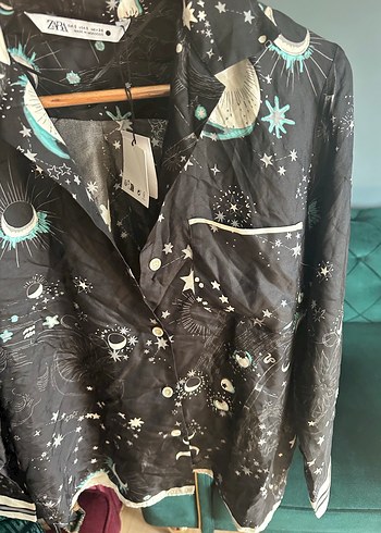 Zara Siyah desenli %100 ipek