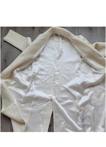 xs Beden Zara etiketli yün kaban
