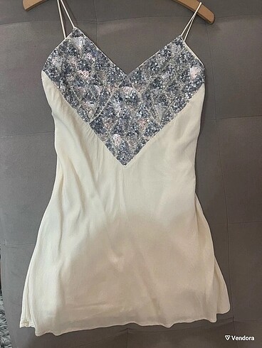 xs Beden Zara etiketli payetli elbise